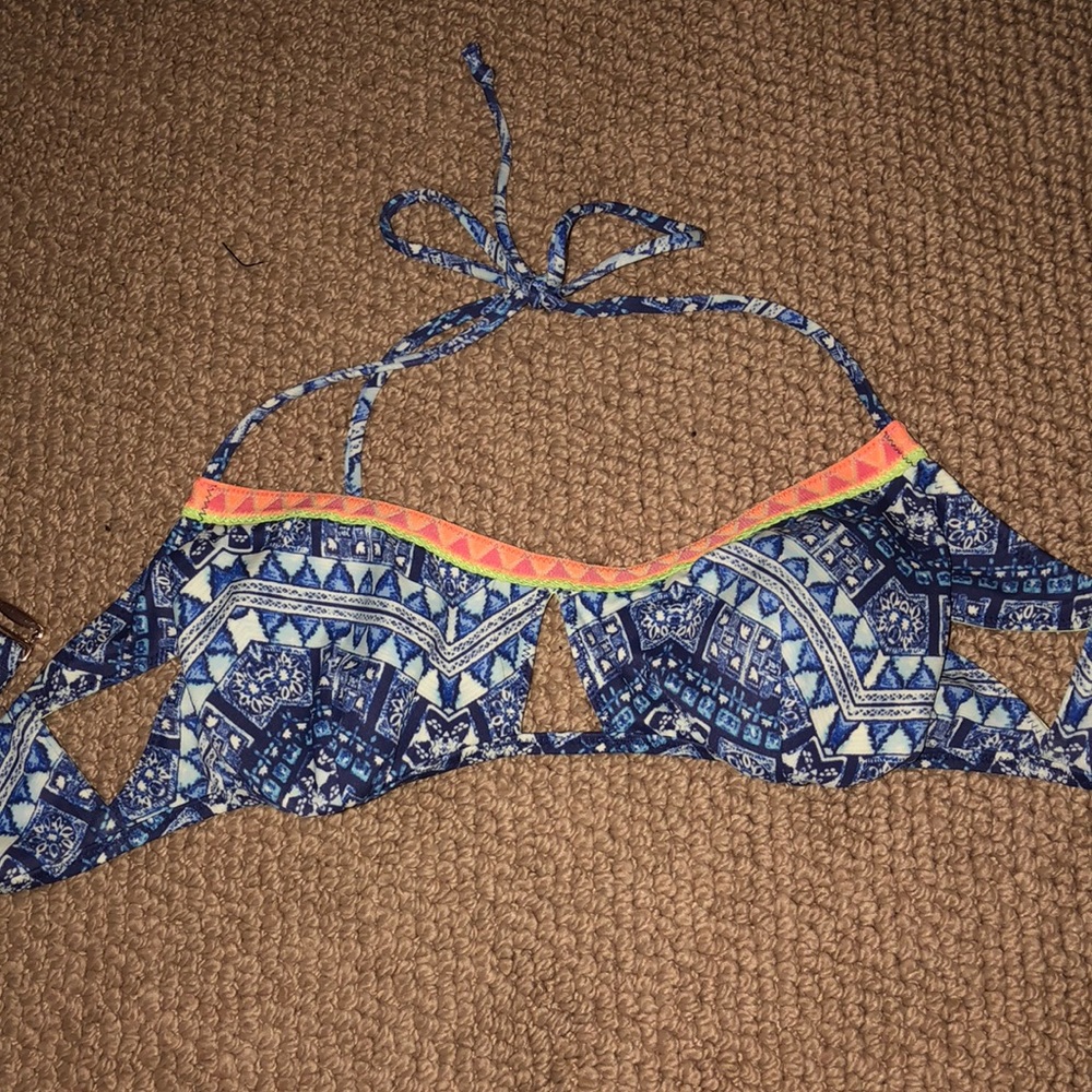 VS Pink bikini top